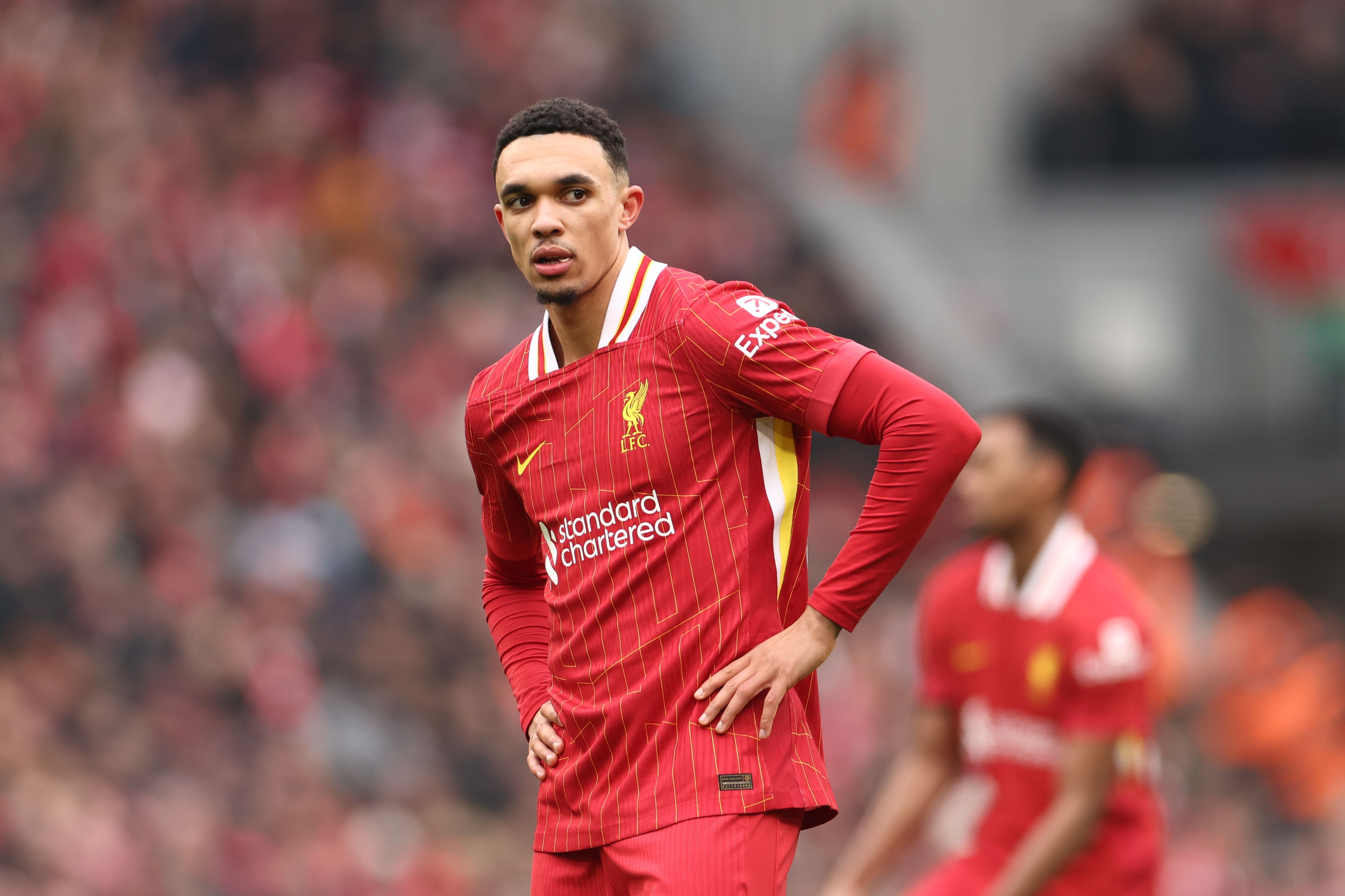  危機(jī)！回聲報(bào)：阿諾德離隊(duì)將造成副隊(duì)長(zhǎng)空缺 領(lǐng)導(dǎo)層2年內(nèi)可能全走