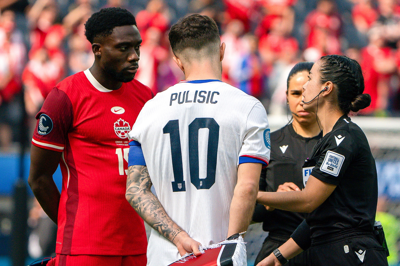  經(jīng)紀(jì)人：我覺得阿方索受到了加拿大教練的壓力，不得不首發(fā)