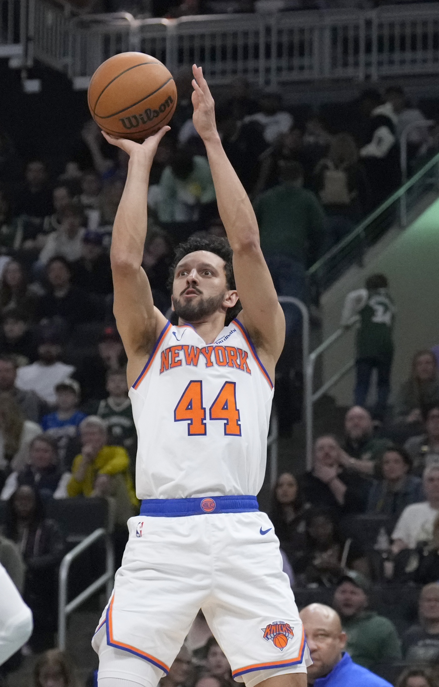  沙梅特：在板凳席上討論細(xì)節(jié) 上場(chǎng)后才能匹配甚至提高比賽強(qiáng)度