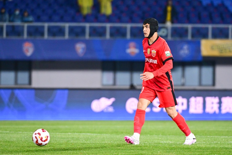  東體點評吾米提江表現(xiàn)：時隔223天歸來，2次搶斷7次解圍讓人欣喜