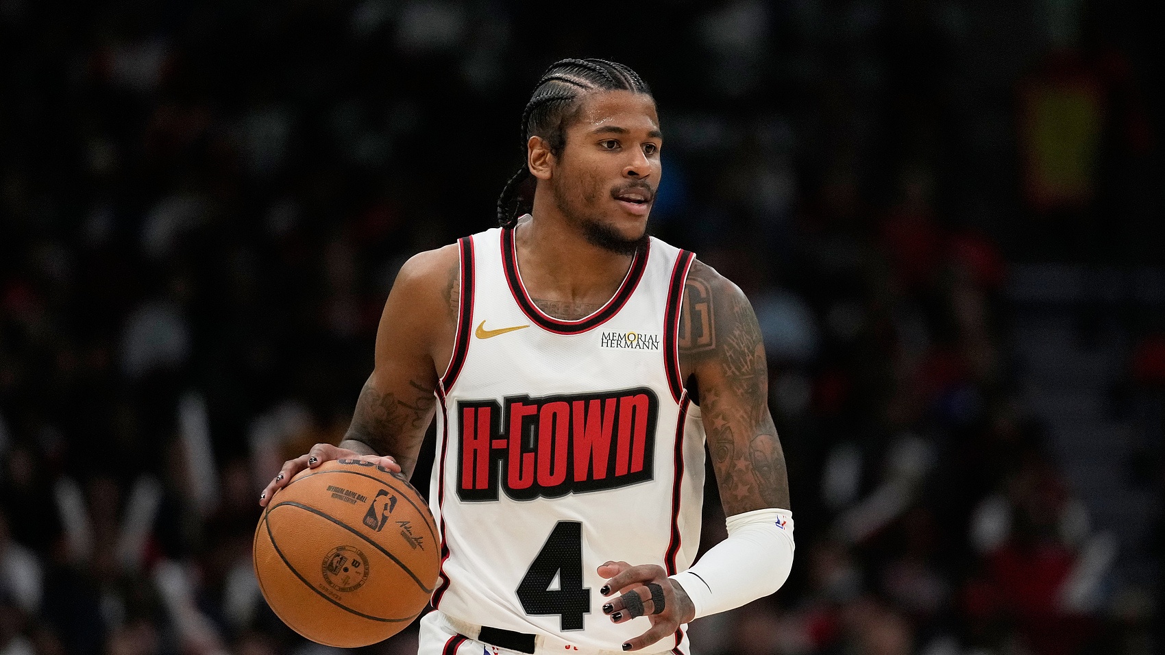  杰倫-格林：我們彼此支持 我們的戰(zhàn)績(jī)?cè)醋源蠹业膱F(tuán)結(jié)